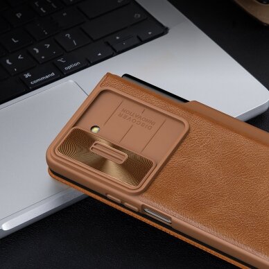 Dėklas Nillkin Qin Leather Pro Samsung Galaxy Z Fold 5 Leather Flip Case su Camera Cover - Auksinis 12